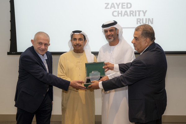 Children’s Cancer Hospital Egypt 57357 honoured the Supreme Organising Committee of the Zayed Charity Marathon